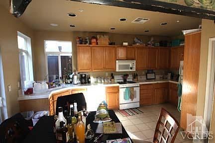 4th image of 4809 Nielsen St