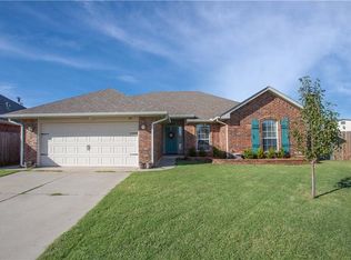 901 Banff Ct, Yukon, OK 73099