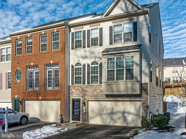 810 Nancy Lynn Ln, Arnold, MD 21012