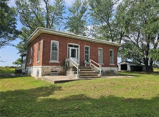 30716 E Stokes Rd, El Dorado Springs, MO 64744