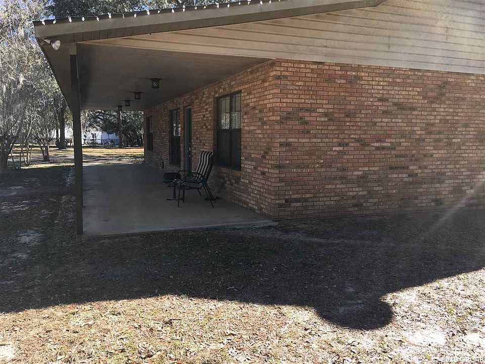 2nd image of 103 Hall Rd