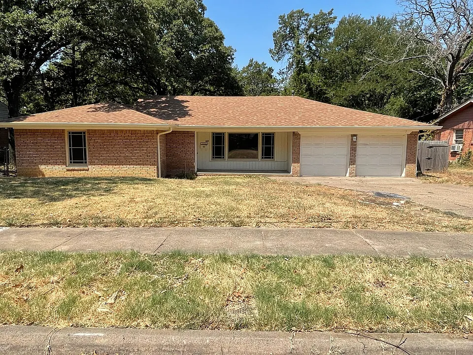 1409 Cooper Dr