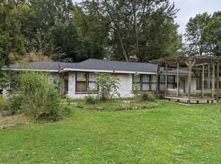 8834 Edgehill Rd, Mentor, OH 44060