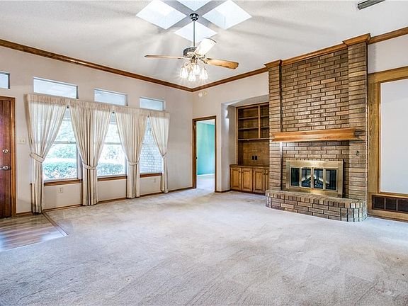 5th image of 3817 Ashford Dr