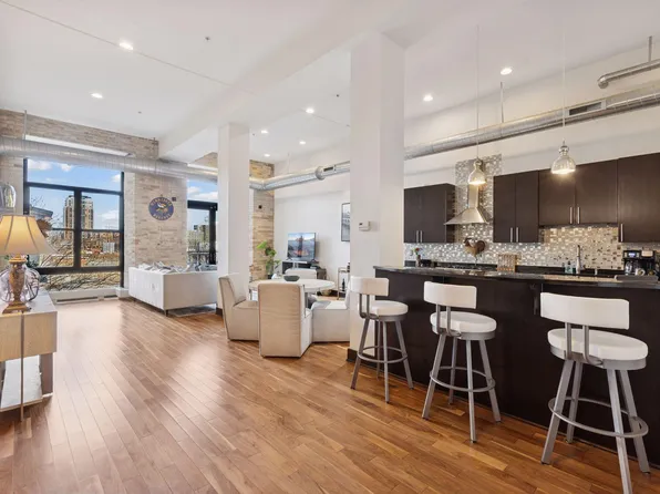 150 Portland Ave Unit 304, Minneapolis, MN 55401
