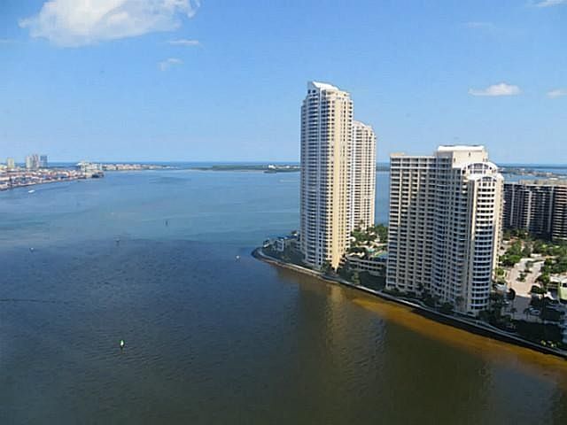 1st image of 325 Biscayne Blvd APT 3117