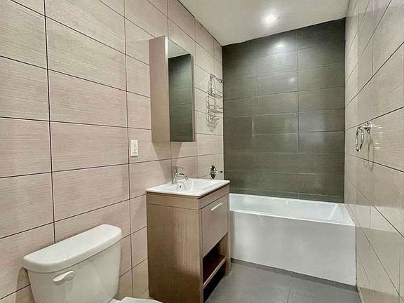 3rd image of 1592 Lincoln Pl #1C