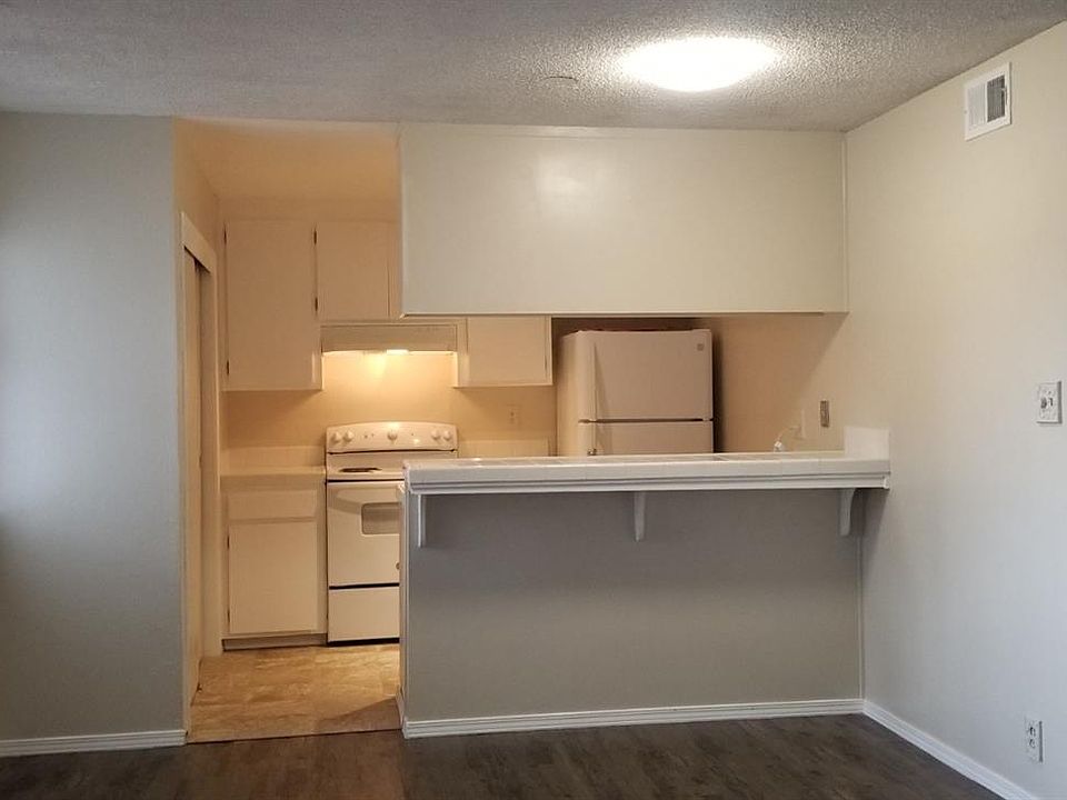 1st image of 1378 Branham Ln Unit 1