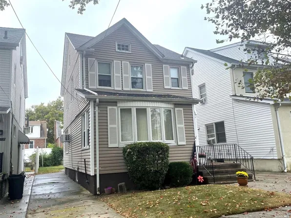 33-34 208th Street, Bayside, NY 11361