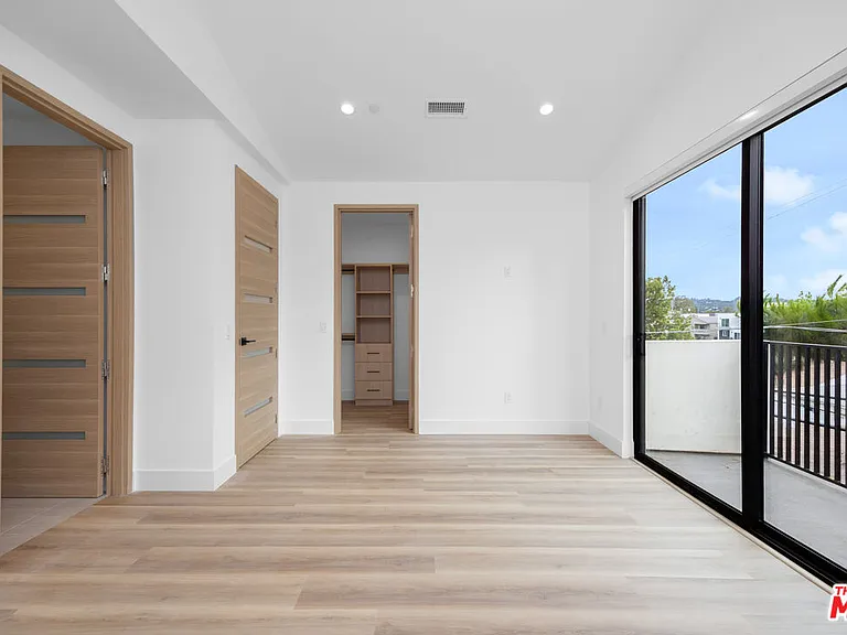 5313 Ben Ave #1 — Photo 11
