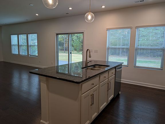 5th image of 5906 Fenway Dr