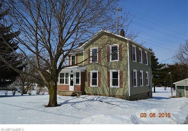 1st image of 14 W Main St