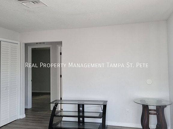 2nd image of 8427 N 39th St APT 4