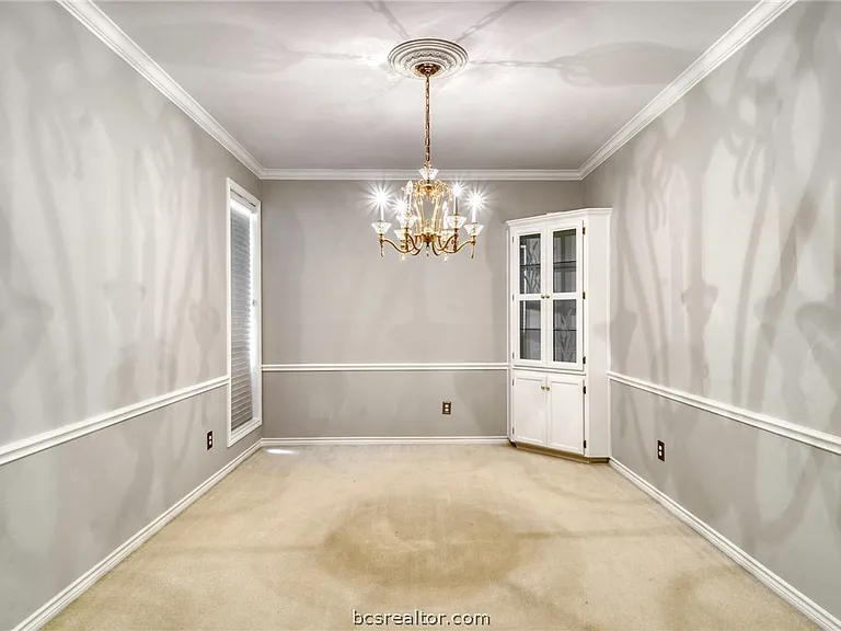 602 Clovis Ct — Photo 14
