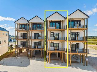 207 Shell Rd #3A, Surf City, NC 28445