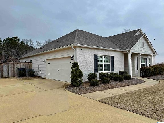 2nd image of 1089 Mountain Laurel Cir