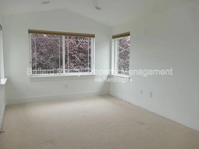 913 NW 51st St — Photo 13