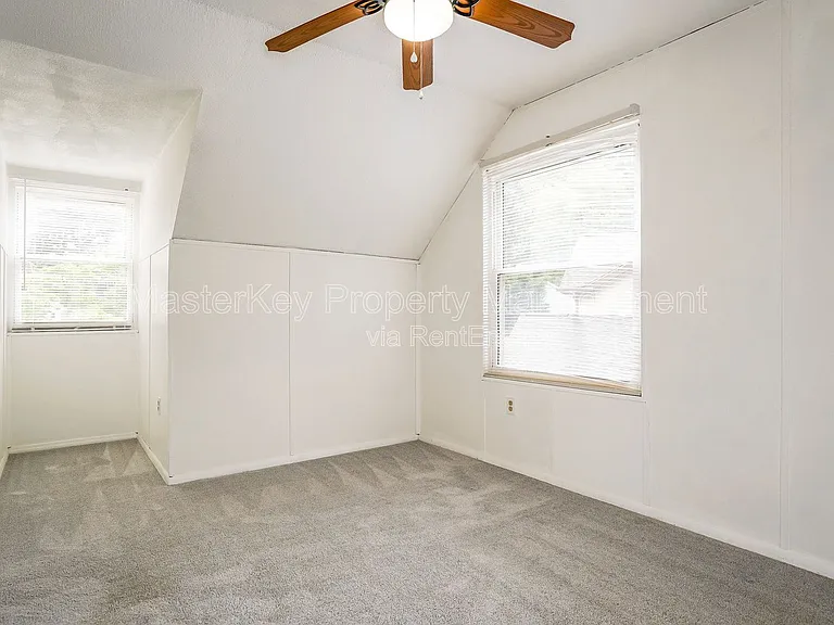 8912 Taymouth Ct — Photo 13