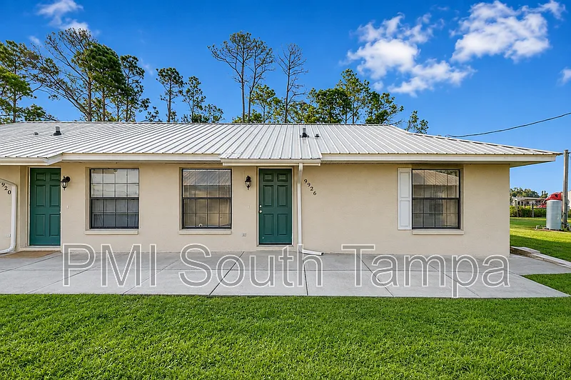 2 bed, 1.0 bath, 750 sqft, $1,380 — Photo 2
