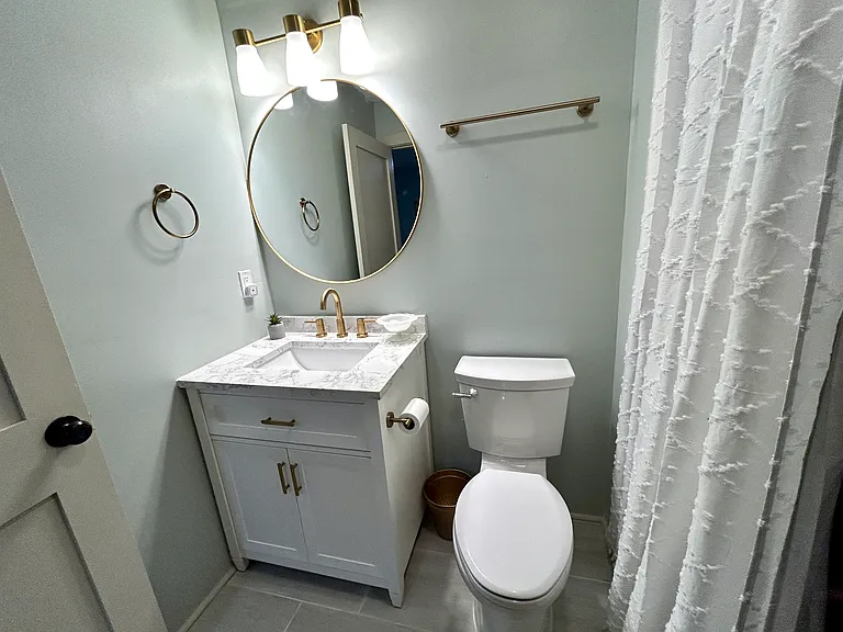 237 Pine St — Photo 25