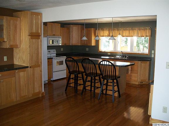 2nd image of 17191 190th St