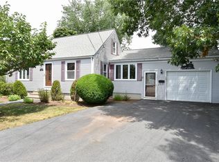 263 Strawberry Field Rd, Warwick, RI 02886
