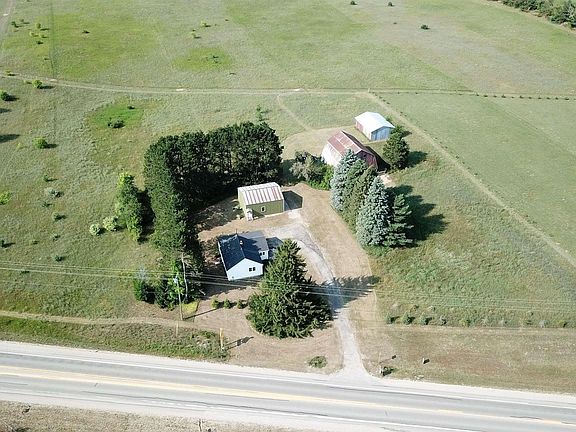 2nd image of 4085 E Traverse Hwy