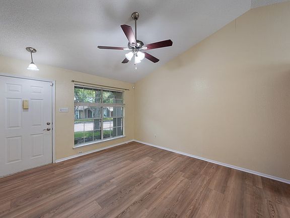 3rd image of 1015 E Yager Ln Unit 41