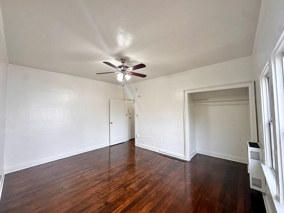 1st image of 1600 Griffith Park Blvd APT 204