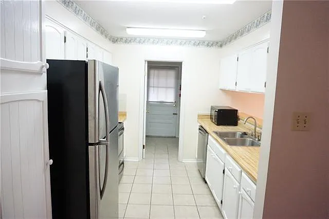 4216 Loire Dr — Photo 13