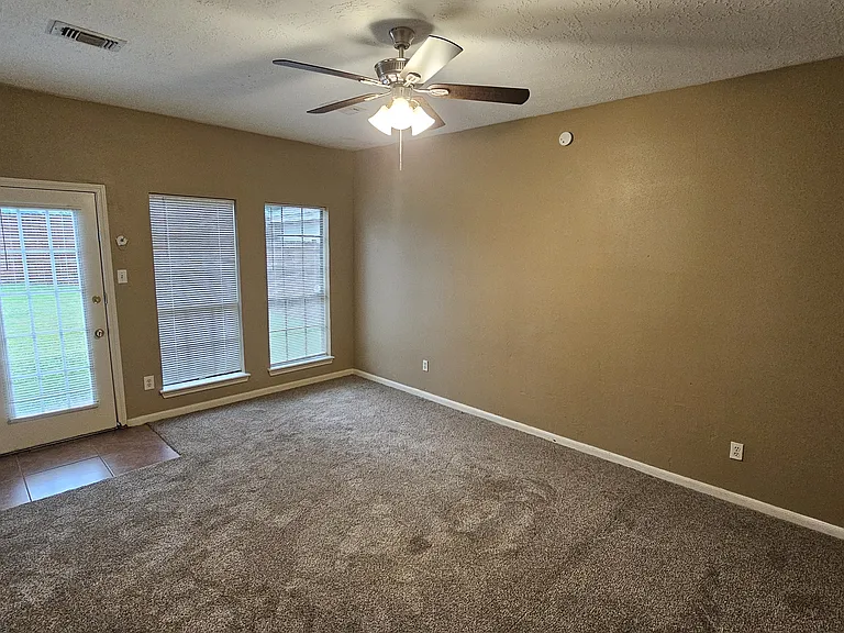 14734 Treborway Dr — Photo 22