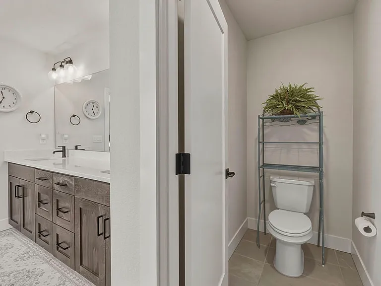 1008 NE Whistle Way — Photo 14