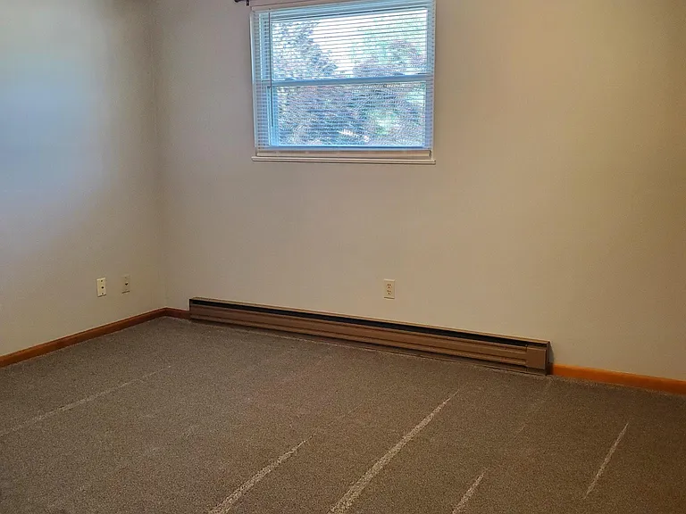 1447 Ellwood Ave SW — Photo 8