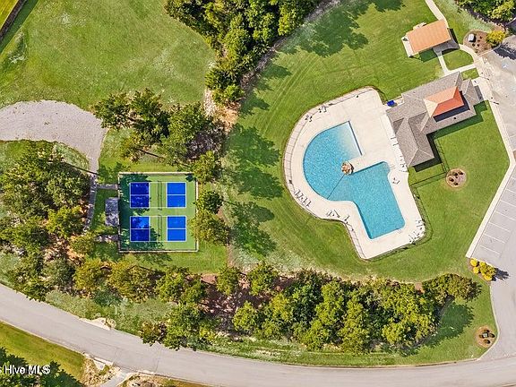 5th image of 1922 Bellingham Drive