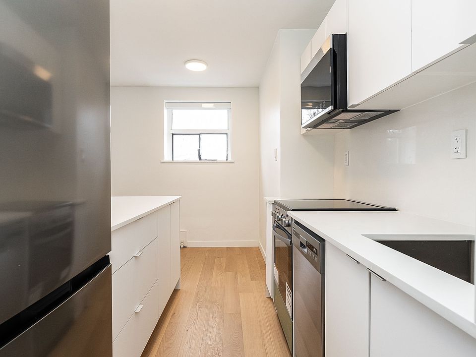1st image of 1420 Kingston Rd #50027A-303