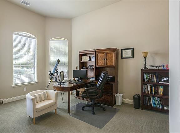 5th image of 898 Pleasant View Dr