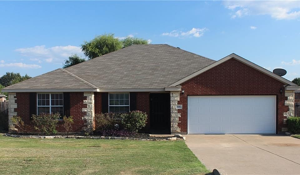 1st image of 3017 Stroll Dr