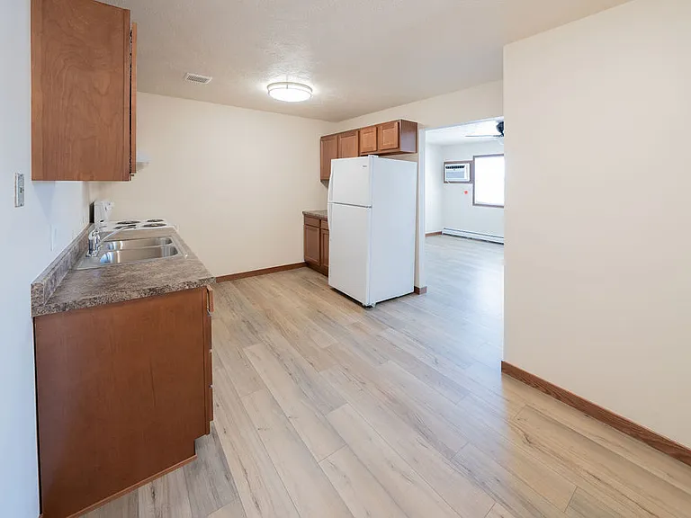 3601 S West Ave #7 — Photo 3