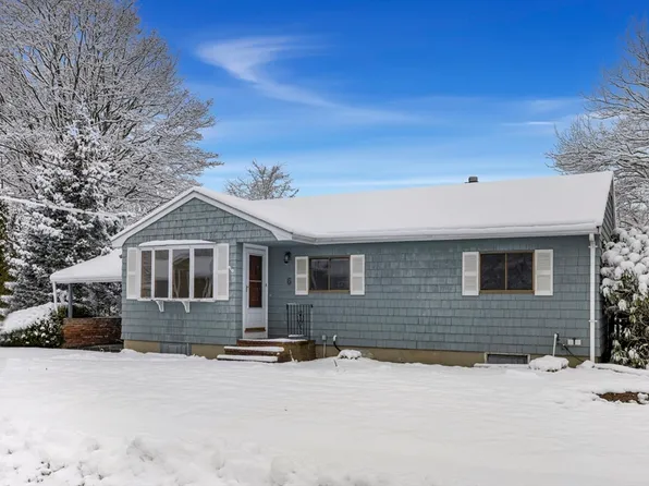 6 Laurine Rd, Danvers, MA 01923