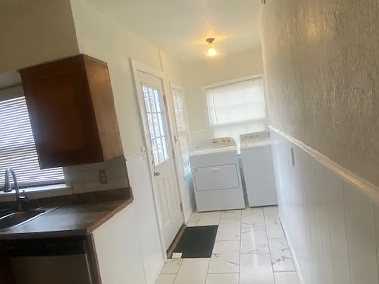 1210 S Hayden St — Photo 11