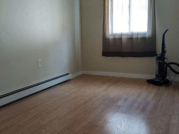 5th image of 37 Union Sq APT C