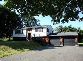 2nd image of 15 Hawley Rd