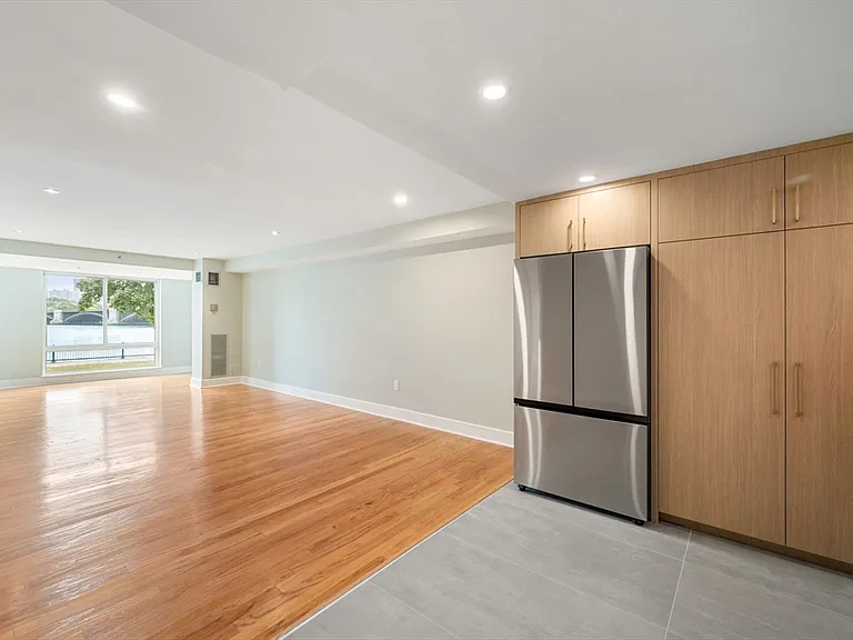 75-83 Cambridge Pkwy #101 — Photo 6