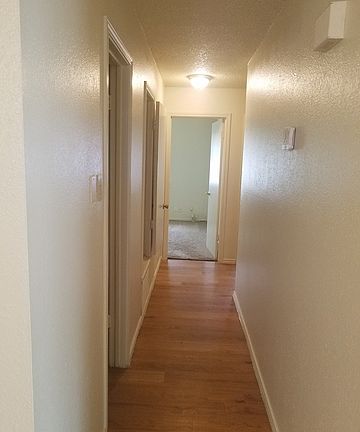 5th image of 8919 Hambledon Dr