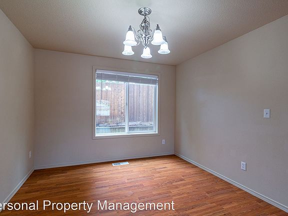 4th image of 7905 NE 64th St