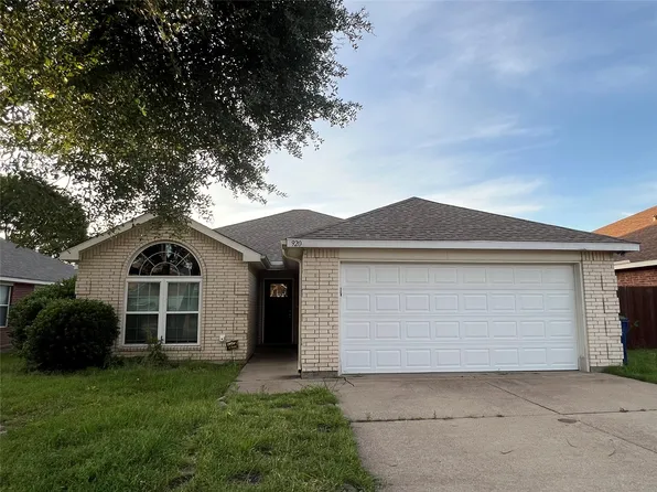 920 Joshua Dr, Burleson, TX 76028