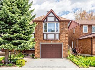 60 Starspray Blvd, Toronto, ON M1C 4P3