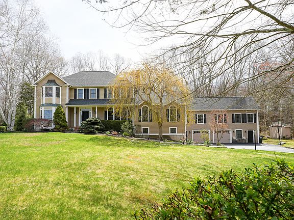 3rd image of 20 Blanket Meadow Road