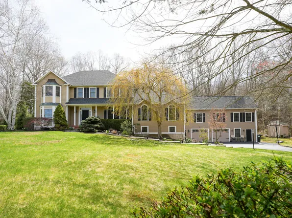 20 Blanket Meadow Road, Monroe, CT 06468