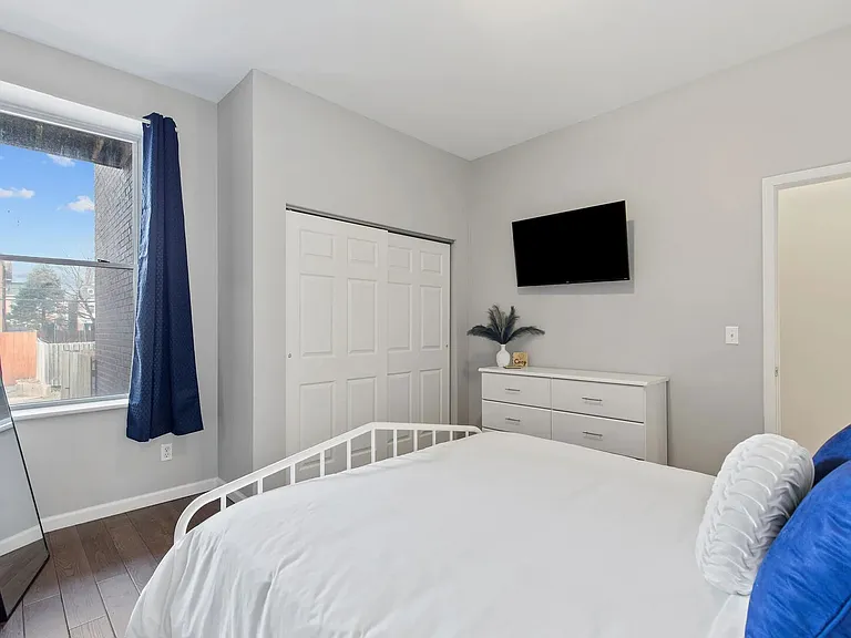 3963 Botanical Ave — Photo 24